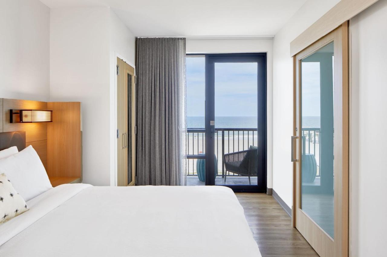 Springhill Suites By Marriott Jacksonville Beach Oceanfront Exteriör bild