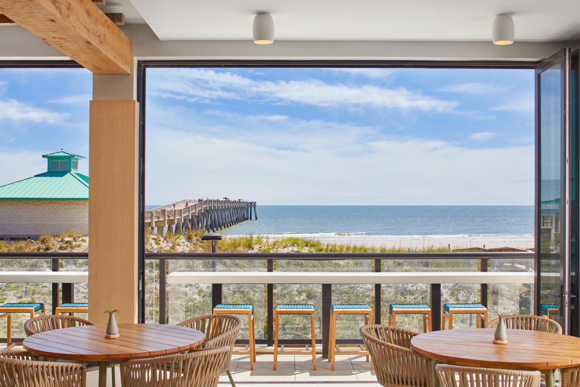 Springhill Suites By Marriott Jacksonville Beach Oceanfront Exteriör bild
