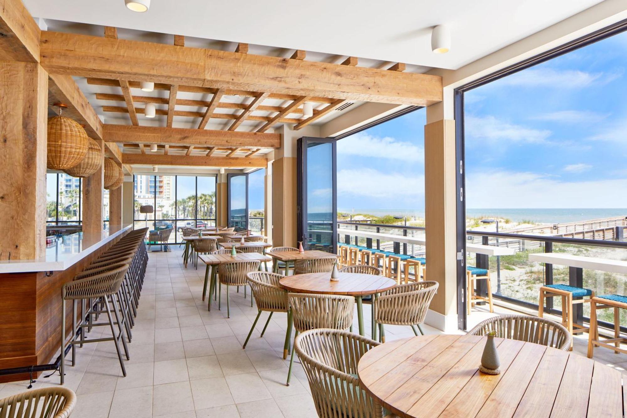 Springhill Suites By Marriott Jacksonville Beach Oceanfront Exteriör bild